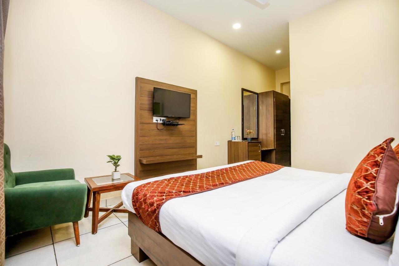 Hotel Karan Residency - 5 Min Walk From Golden Temple Amritsar Exterior photo