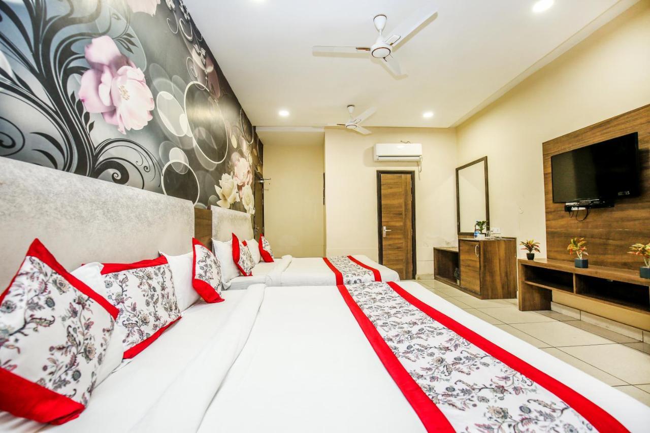 Hotel Karan Residency - 5 Min Walk From Golden Temple Amritsar Exterior photo